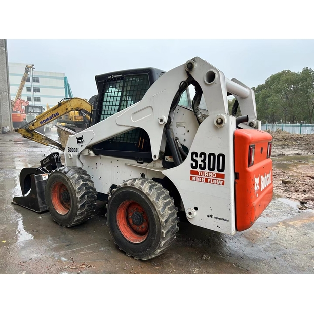 2022 بوبكات S300-46608189