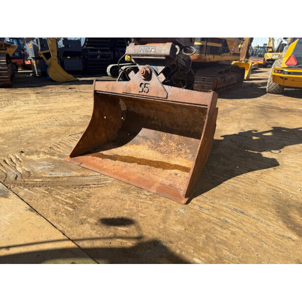 2011 Hitachi ZX 350 LC-3-46608283