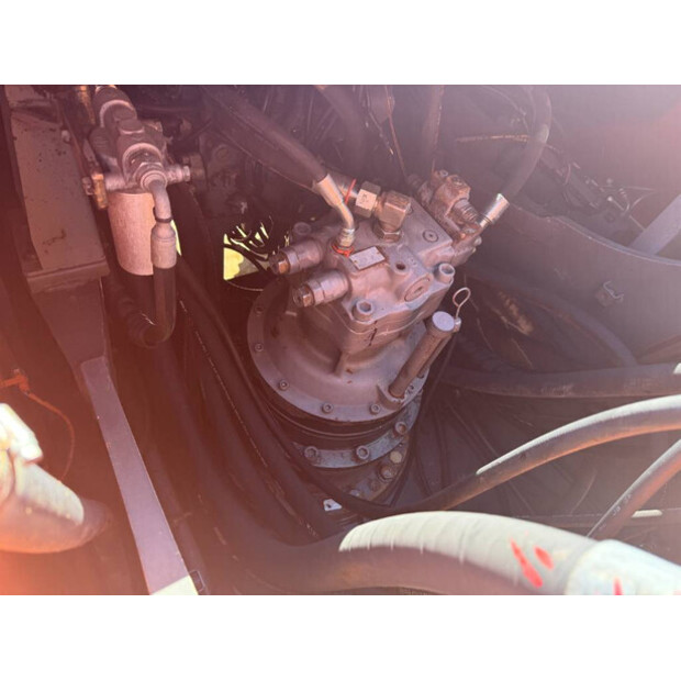 2011 Hitachi ZX 350 LC-3-46608288