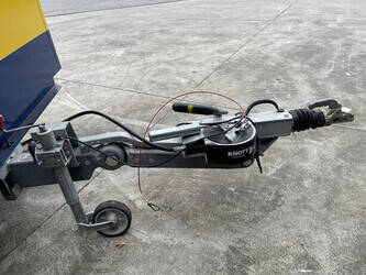 2015-compair-c200-46608518