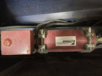 2015-compair-c200-46608522