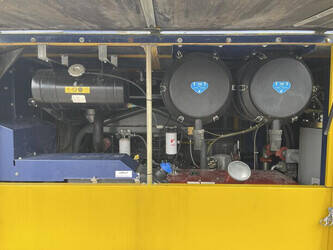 2015-compair-c200-1442899-46608591