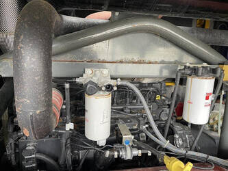 2015-compair-c200-1442899-46608594