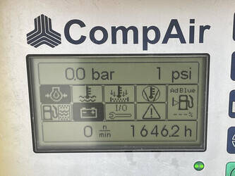 2015-compair-c200-1442899-46608597