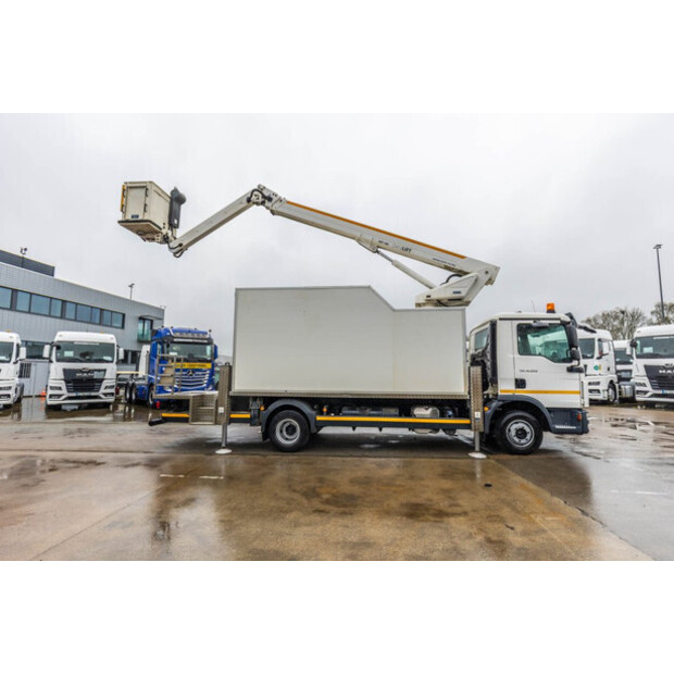 2016 MAN TGL 12.220-46608662