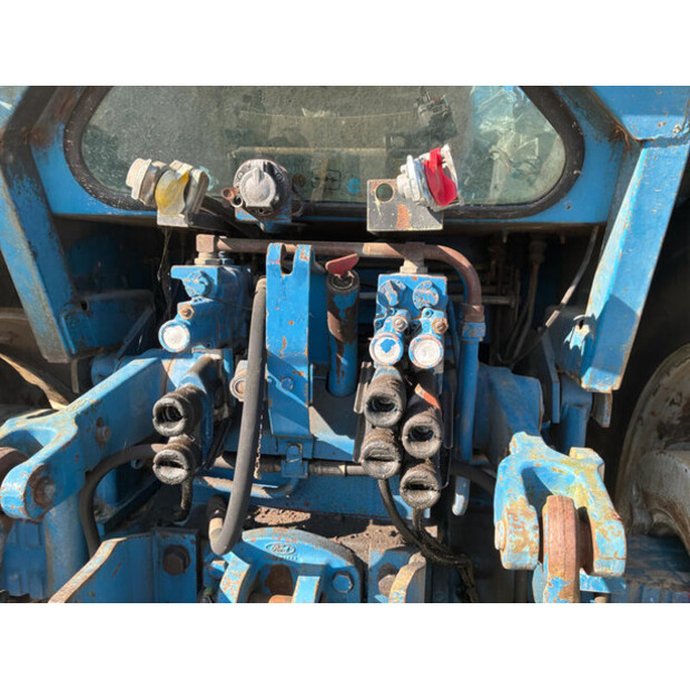 1986 فورد TW-25-46609488