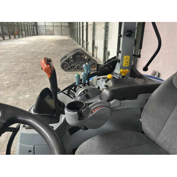 2014 New Holland T7.185-46609713