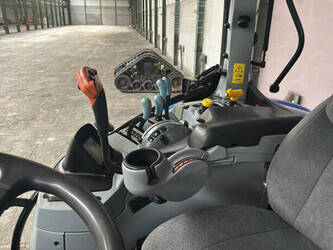 2014-new-holland-t7-185-1442973-46609713