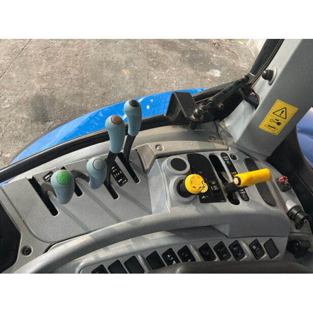 2014 New Holland T7.185-46609714