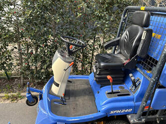 2009-iseki-sfh-240-46610003