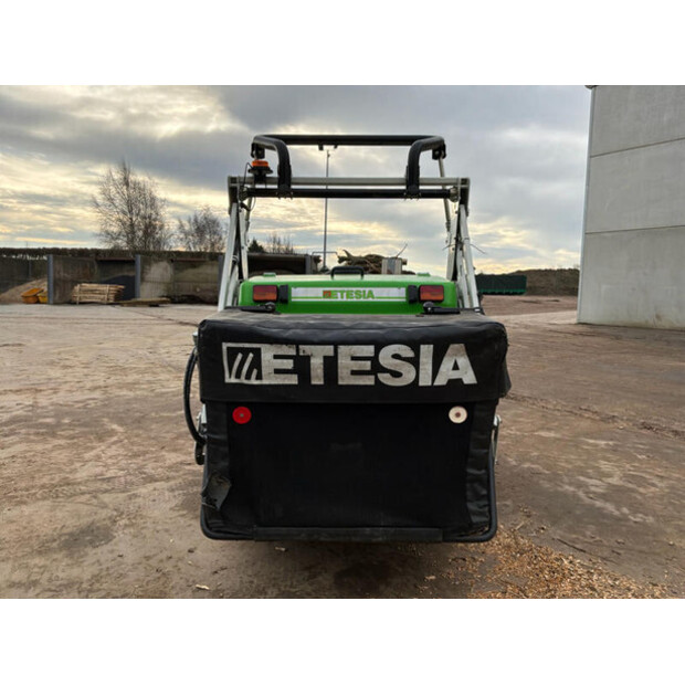 2023 Etesia HYDRO 124D-46610127