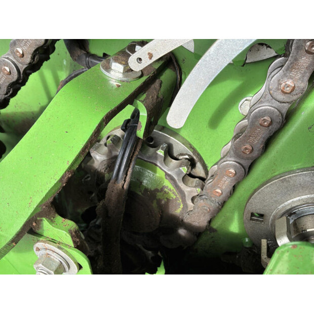 2021 Krone Comprima V210XC-46610313