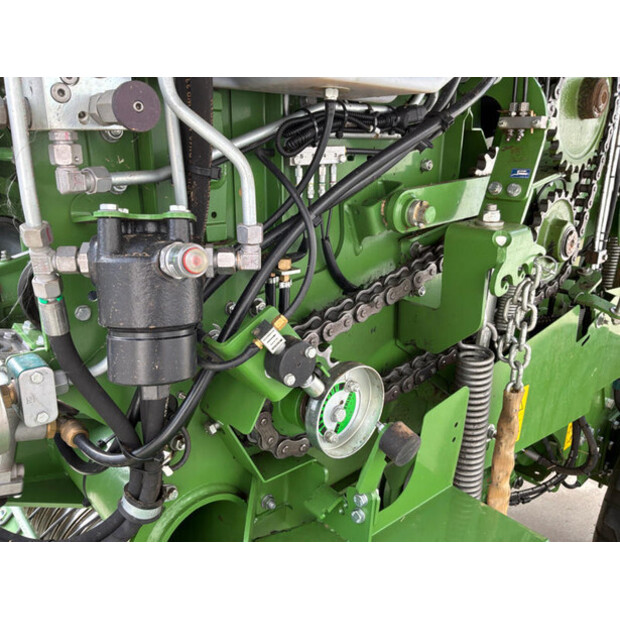 2021 Krone Comprima V210XC-46610325