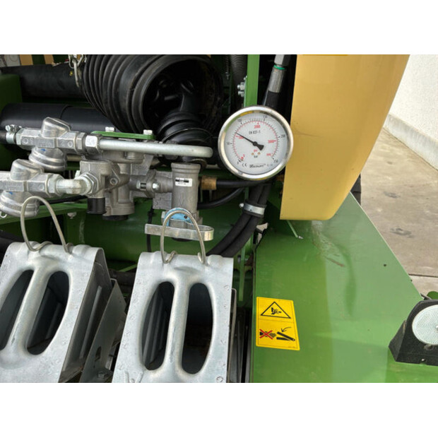 2021 Krone Comprima V210XC-46610329