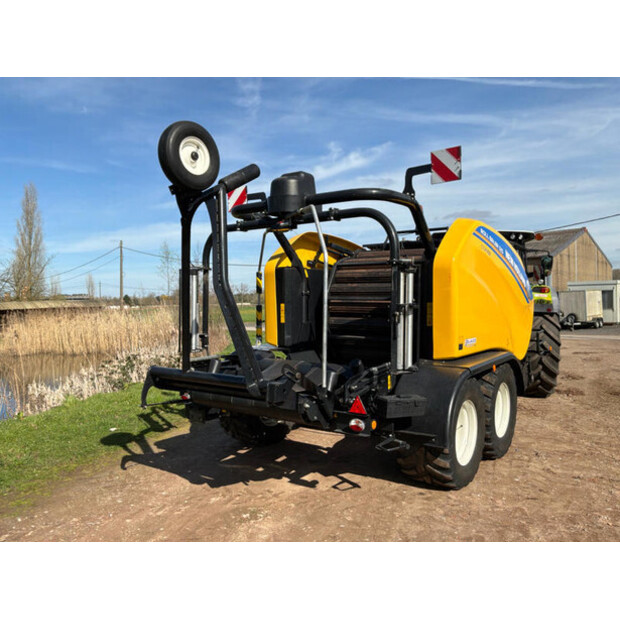 2021 New Holland ROLL BALER 125-46610356