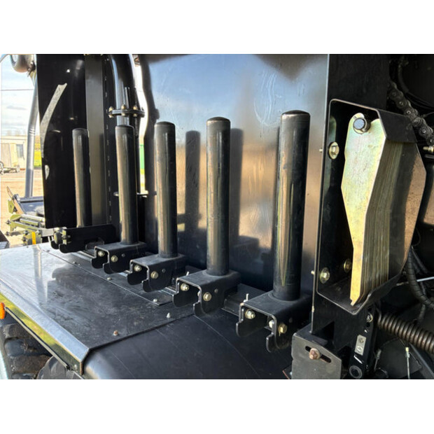 2021 New Holland ROLL BALER 125-46610379