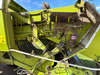 2004-claas-quadrant-2200-46610409