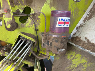 2004-claas-quadrant-2200-46610410