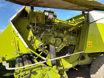 2004-claas-quadrant-2200-46610411