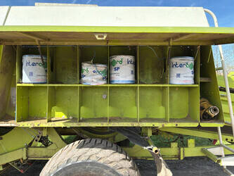 2004-claas-quadrant-2200-46610415