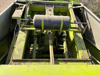 2004-claas-quadrant-2200-46610418