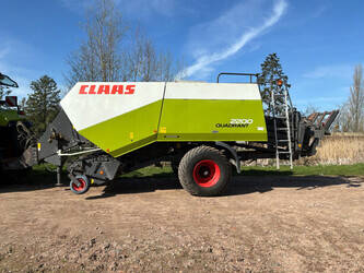 2011-claas-quadrant-2200-46610435
