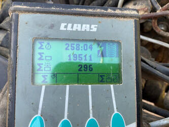 2011-claas-quadrant-2200-46610436