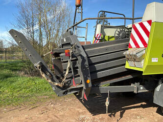 2011-claas-quadrant-2200-46610444