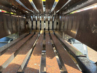 2011-claas-quadrant-2200-46610446