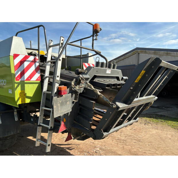 2011 كلاس Quadrant 2200-46610447