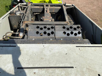 2011-claas-quadrant-2200-46610448