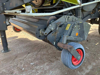 2011-claas-quadrant-2200-46610458