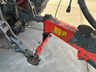 2011-kuhn-sw4004-intelliwrap-46610473