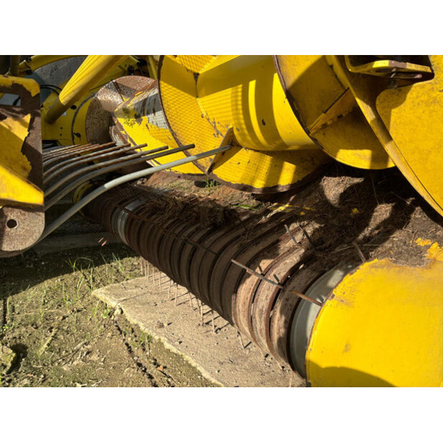 2016 جون دير 639-46610512