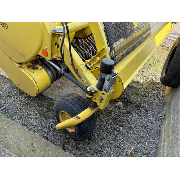 2016 جون دير 639-46610514