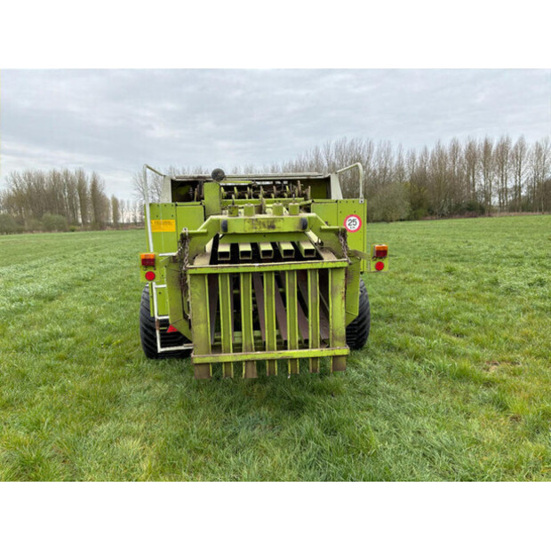 1999 CLAAS Quadrant 1200-46610523