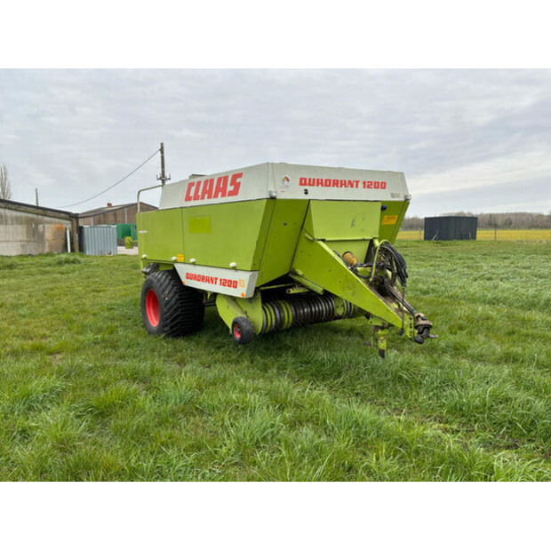 1999 CLAAS Quadrant 1200-46610526
