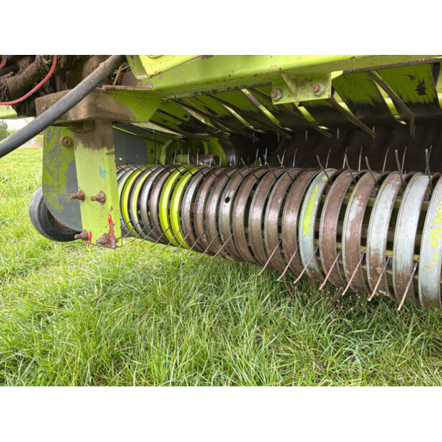 1999 CLAAS Quadrant 1200-46610531