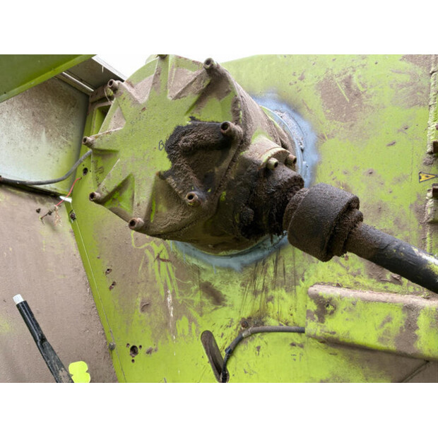 1999 CLAAS Quadrant 1200-46610548