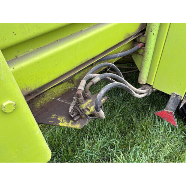 1999 CLAAS Quadrant 1200-46610556