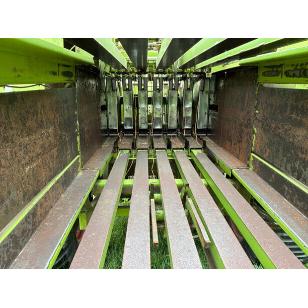 1999 CLAAS Quadrant 1200-46610558