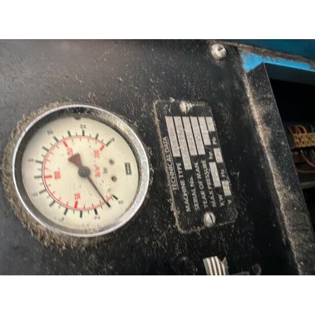 1984 CompAir BroomWade 6030-46610740