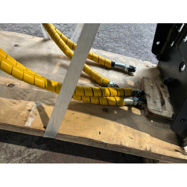 2025 هانر HG100S-46610781