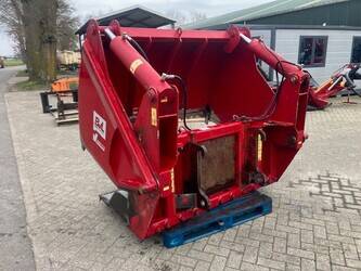 صورة ل معدات الزراعة والغابات 2019 بي في ال