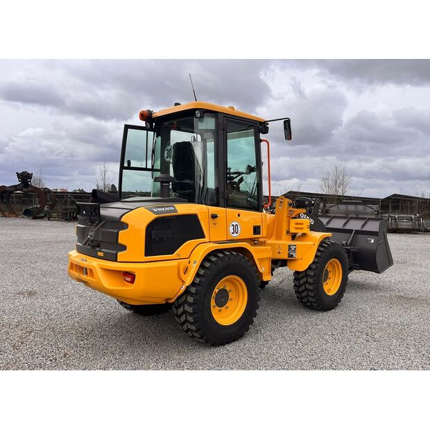 2026 Volvo L30HS-46620287