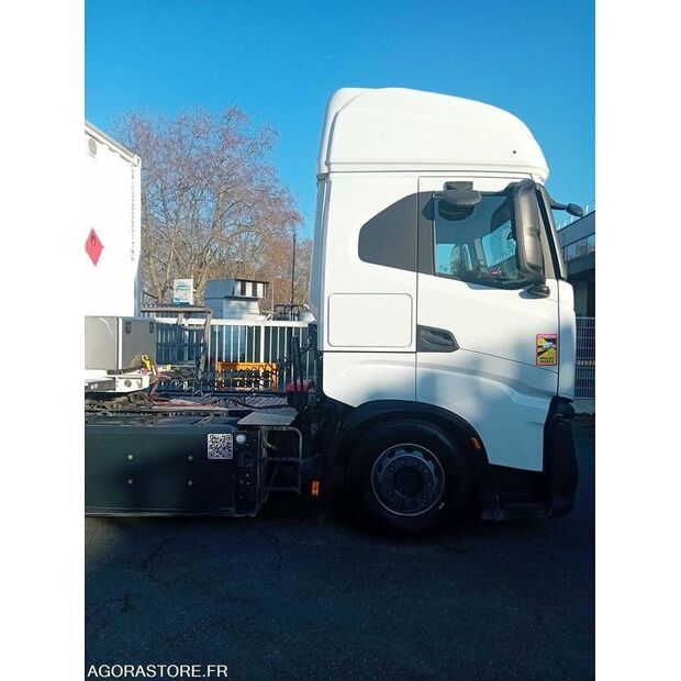 2022 ايفكو 440S46-46624825