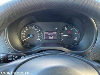 2014-mercedes-benz-vito-1443075-46624868