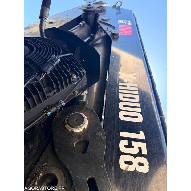 2017 فولفو FM-46624890