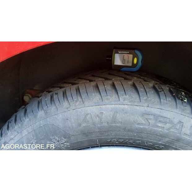 2012 Renault Kangoo-46624911