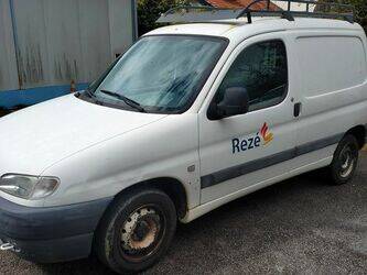 2002-peugeot-partner-1442794-46624981
